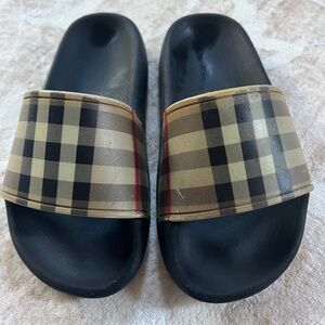 Kids Burberry Mini Furley Vintage Check Pool Slides size 28